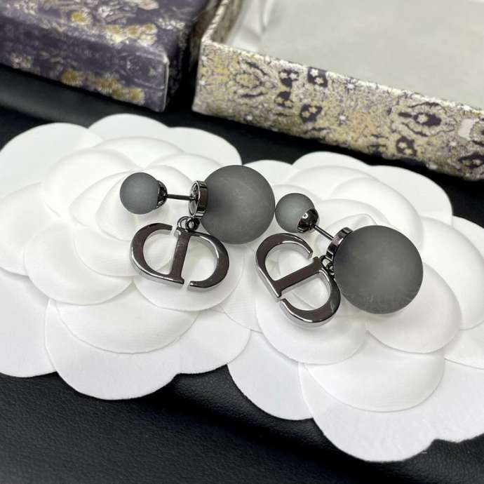 Picture of Dior Earring _SKUDiorearring0922947998